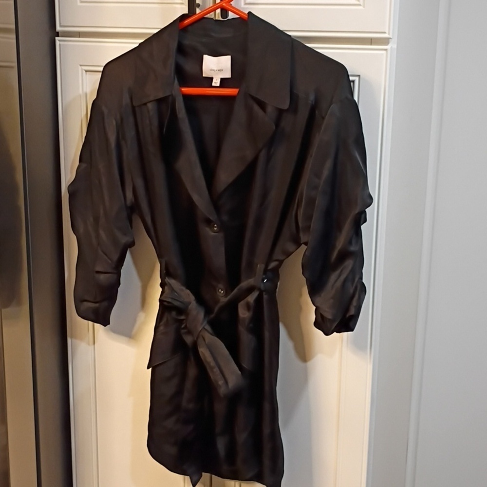 Cinq à Sept Kiera Black Satin Blazer - Picture 2 of 8